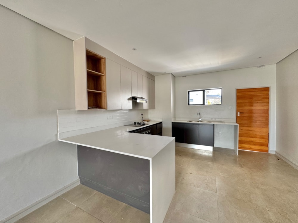 Apartment to rent in Highlands, Zimbabwe - 3ZB1753047 Apartment to rent in Highlands, Zimbabwe - 3ZB1753047