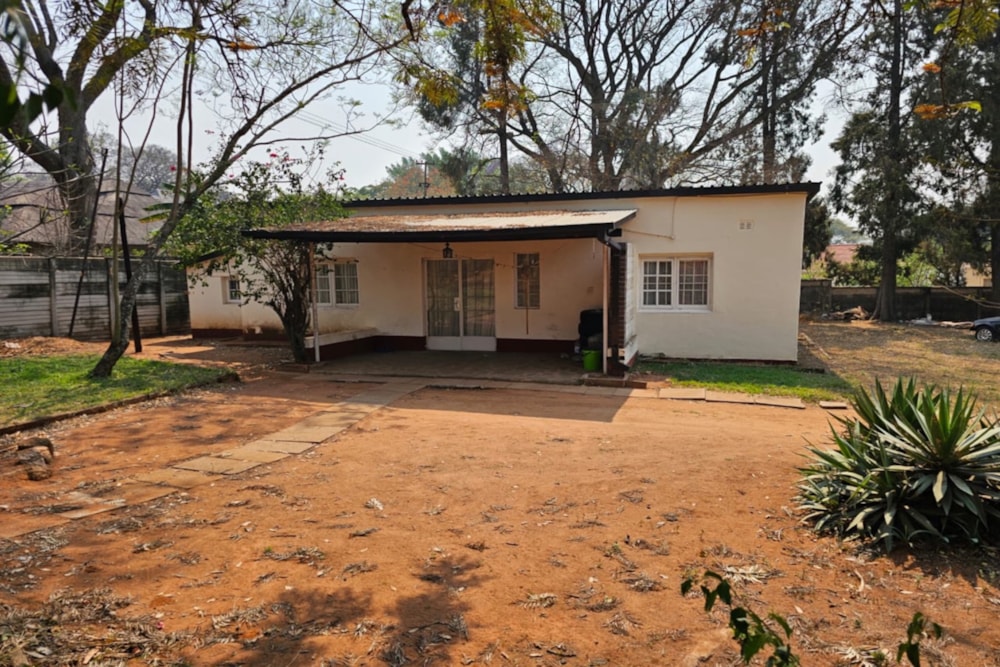 House for sale in Hillside, Bulawayo, Zimbabwe - 3ZB1753125 House for sale in Hillside, Bulawayo, Zimbabwe - 3ZB1753125