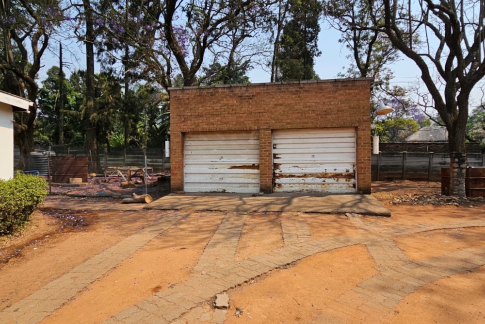 House for sale in Hillside, Bulawayo, Zimbabwe - 3ZB1753125 House for sale in Hillside, Bulawayo, Zimbabwe - 3ZB1753125
