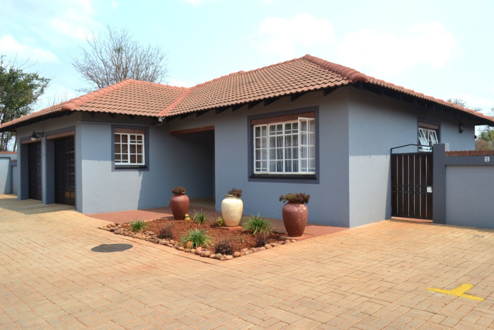 Townhouse for sale in Mookgopong (Naboomspruit) - 1MDM1753236 Townhouse for sale in Mookgopong (Naboomspruit) - 1MDM1753236