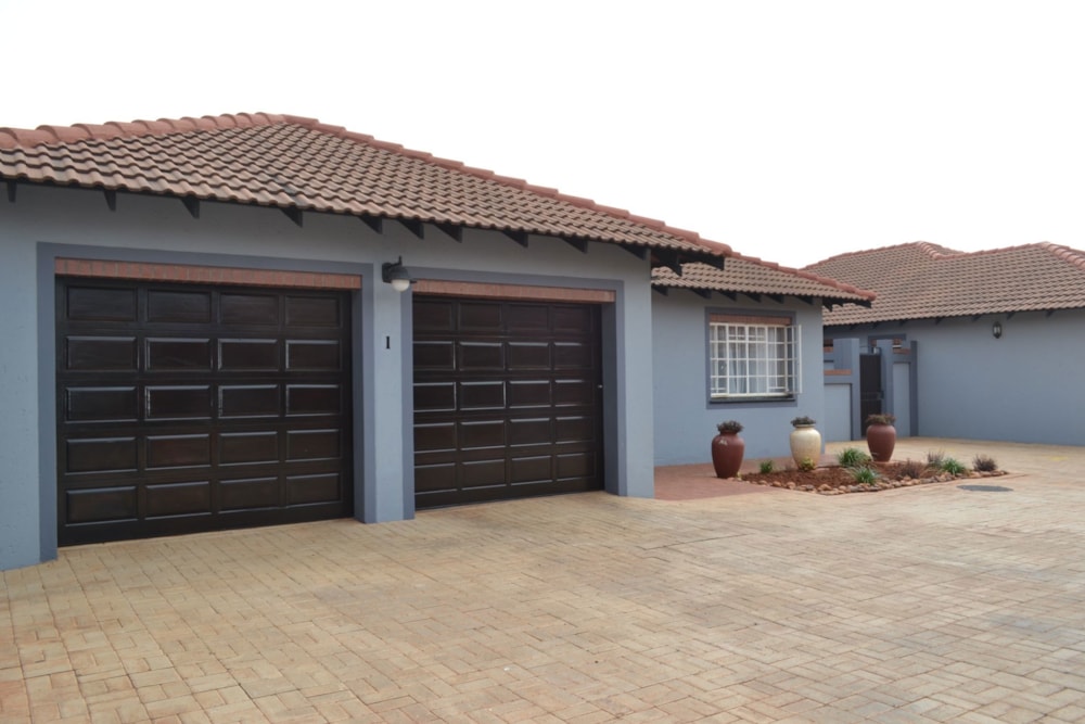 Townhouse for sale in Mookgopong (Naboomspruit) - 1MDM1753236 Townhouse for sale in Mookgopong (Naboomspruit) - 1MDM1753236