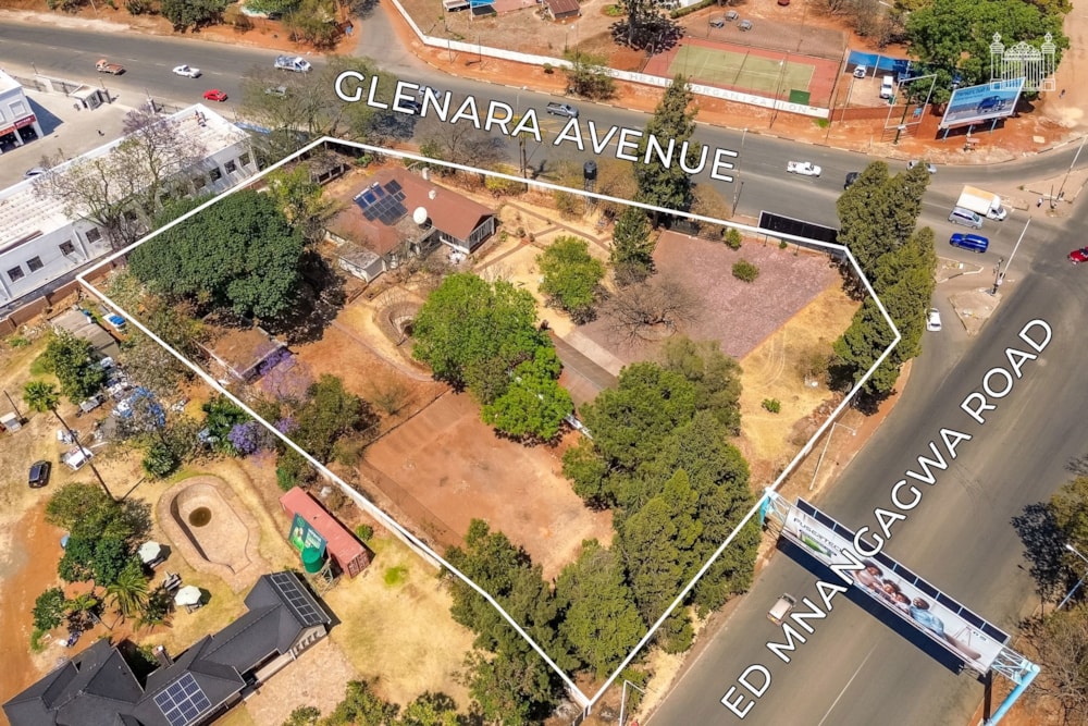 House for sale in Highlands, Zimbabwe - 3ZB1753276 House for sale in Highlands, Zimbabwe - 3ZB1753276