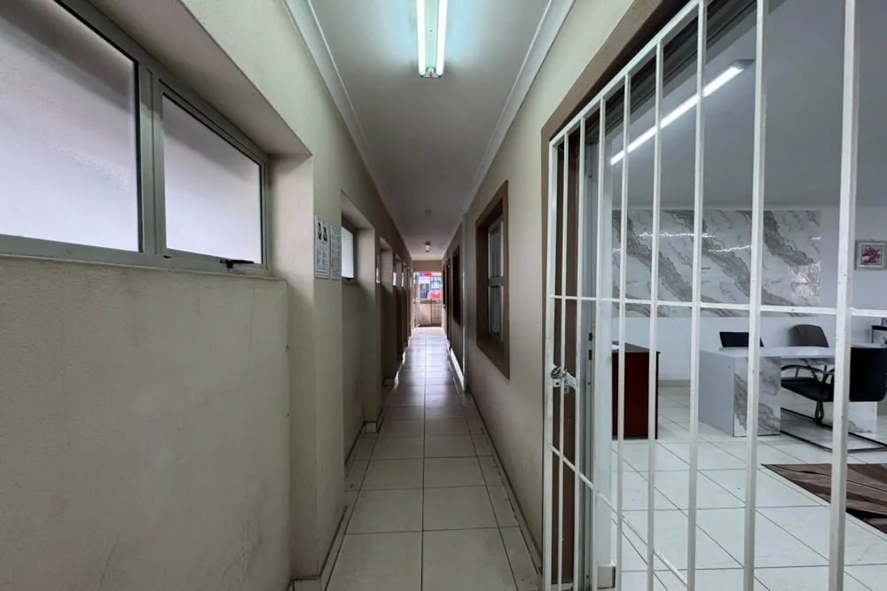 Commercial retail property for sale in Sparks Estate - 1WP1753294 Commercial retail property for sale in Sparks Estate - 1WP1753294
