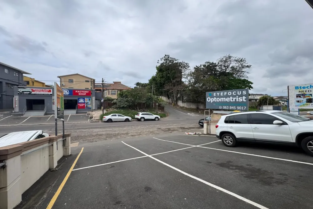 Commercial retail property for sale in Sparks Estate - 1WP1753294 Commercial retail property for sale in Sparks Estate - 1WP1753294