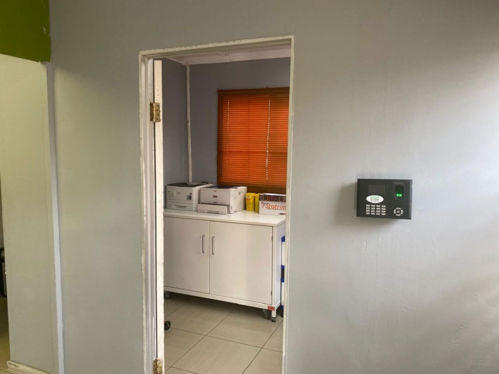 Commercial Building for sale in Hillcrest, Mthatha - 1MH1753318 Commercial Building for sale in Hillcrest, Mthatha - 1MH1753318
