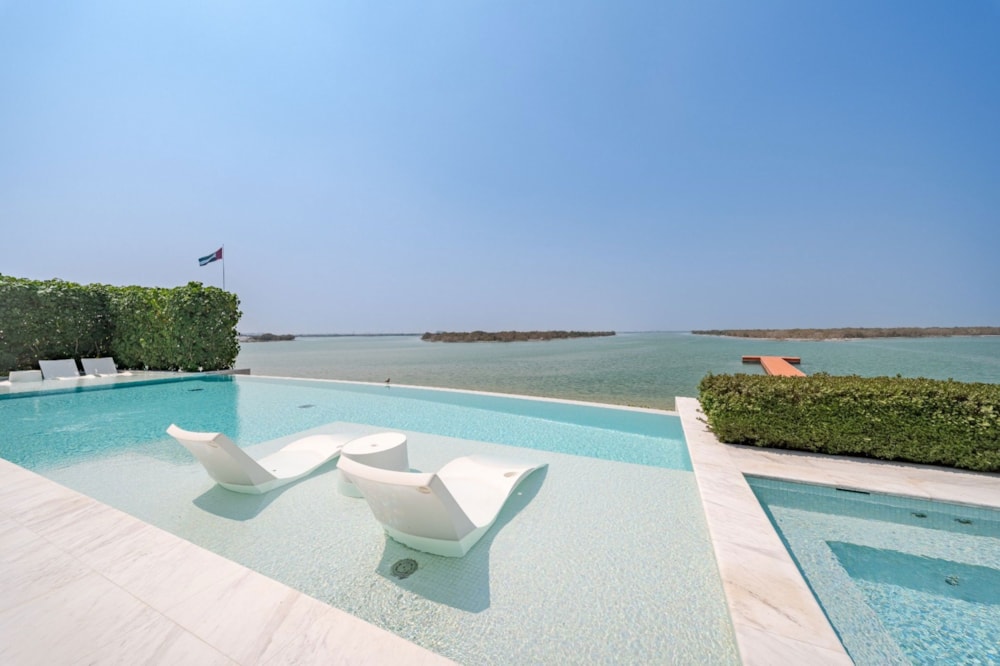 Beachfront villa for sale in Ramhan Island, United Arab Emirates - 5DB1753391 Beachfront villa for sale in Ramhan Island, United Arab Emirates - 5DB1753391
