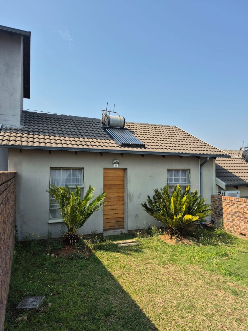 Single-storey cluster for sale in Karino - 1NS1753394