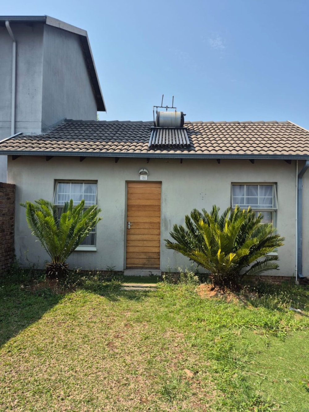 Single-storey cluster for sale in Karino - 1NS1753394