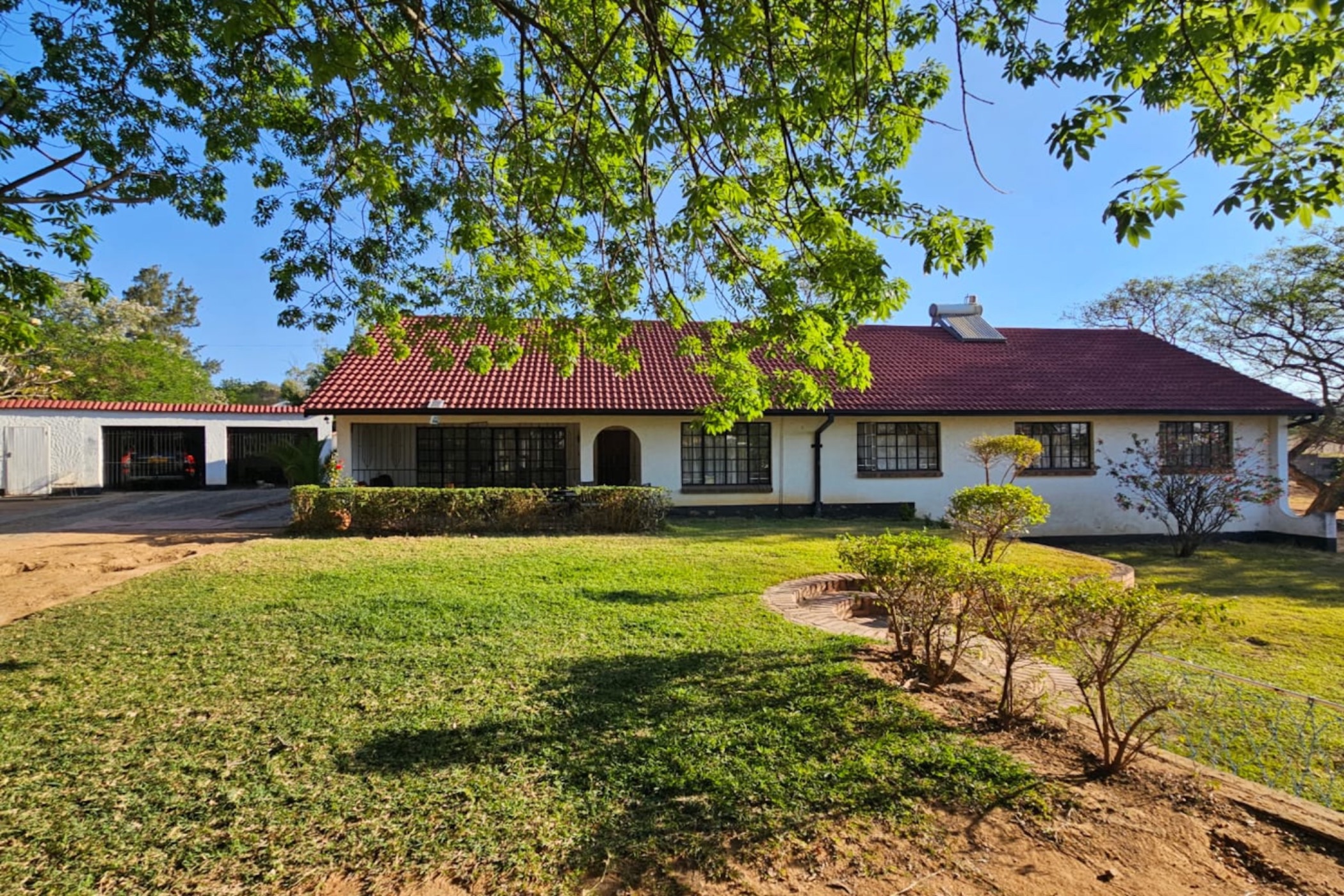House for sale in Burnside, Bulawayo, Zimbabwe - 3ZB1753392