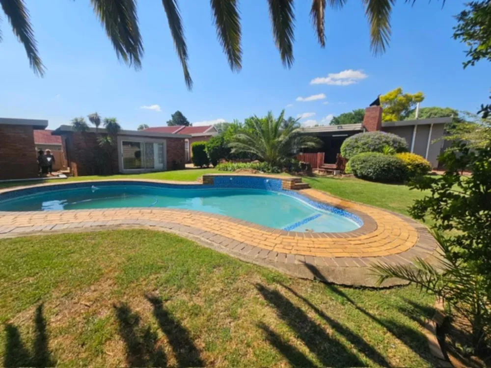 House for sale in Verwoerdpark, Alberton - 1GV1754821 House for sale in Verwoerdpark, Alberton - 1GV1754821