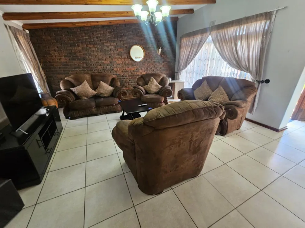 House for sale in Verwoerdpark, Alberton - 1GV1754821 House for sale in Verwoerdpark, Alberton - 1GV1754821
