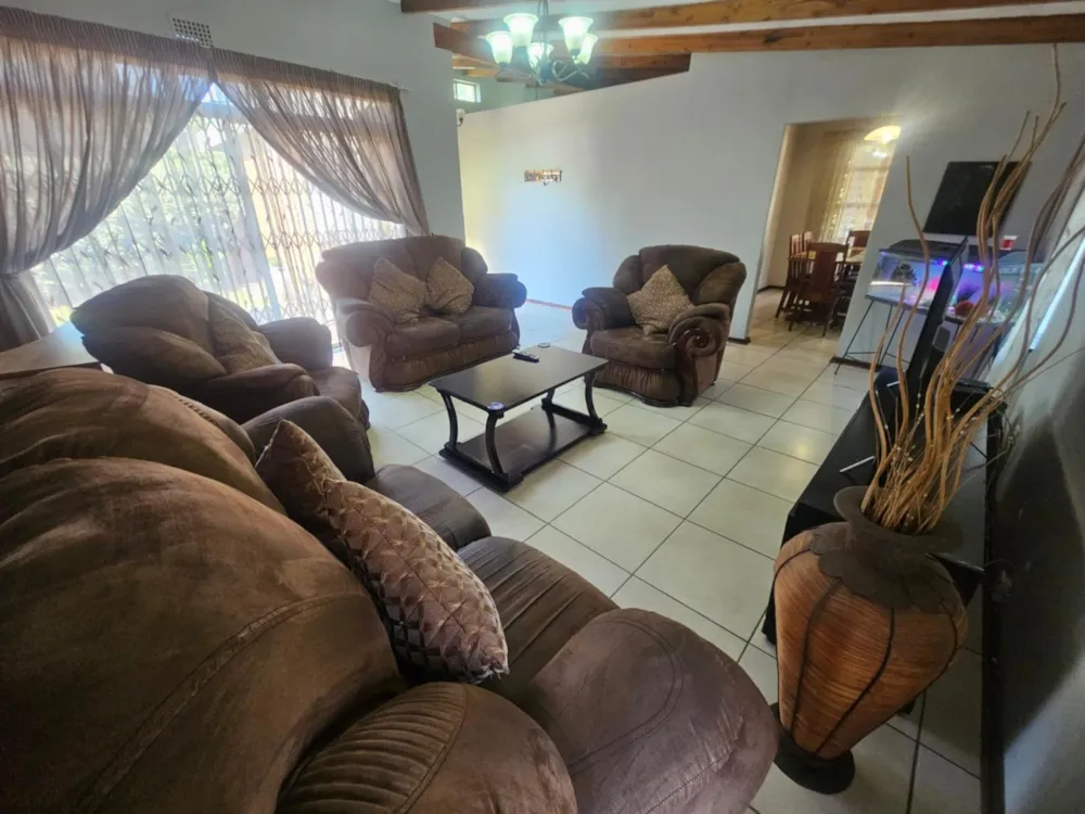 House for sale in Verwoerdpark, Alberton - 1GV1754821 House for sale in Verwoerdpark, Alberton - 1GV1754821