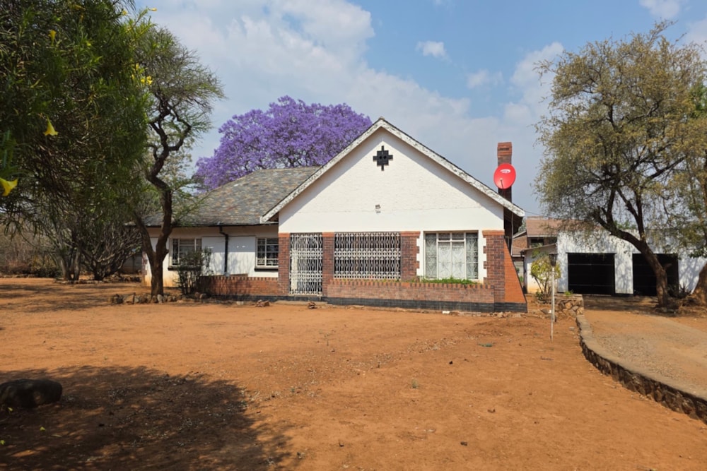 House for sale in Hillside, Bulawayo, Zimbabwe - 3ZB1753626 House for sale in Hillside, Bulawayo, Zimbabwe - 3ZB1753626