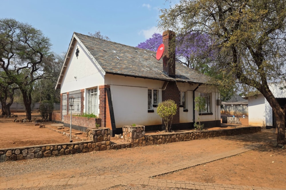 House for sale in Hillside, Bulawayo, Zimbabwe - 3ZB1753626 House for sale in Hillside, Bulawayo, Zimbabwe - 3ZB1753626