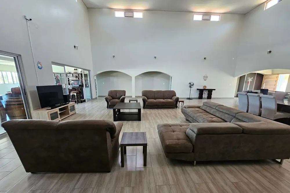 Double-storey house for sale in Bilene, Mozambique - 3MQ1753651