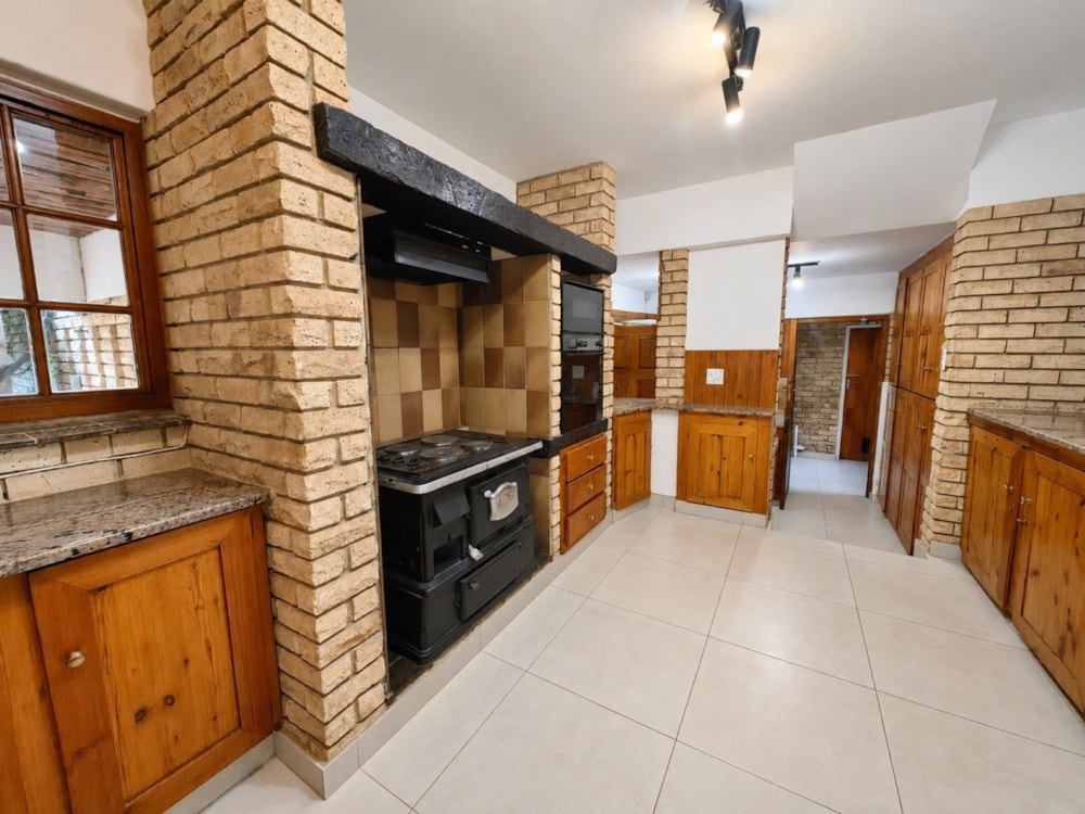 Double-storey house for sale in Mooivallei Park - 1PCH1753753 Double-storey house for sale in Mooivallei Park - 1PCH1753753