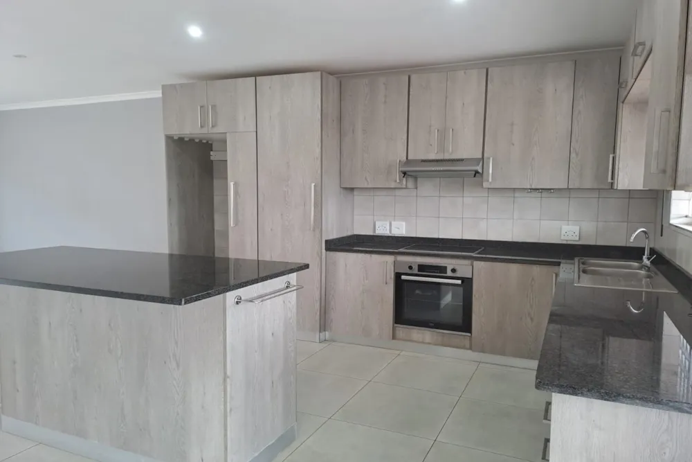 Apartment to rent in Athlone Park - 1WB1754147 Apartment to rent in Athlone Park - 1WB1754147