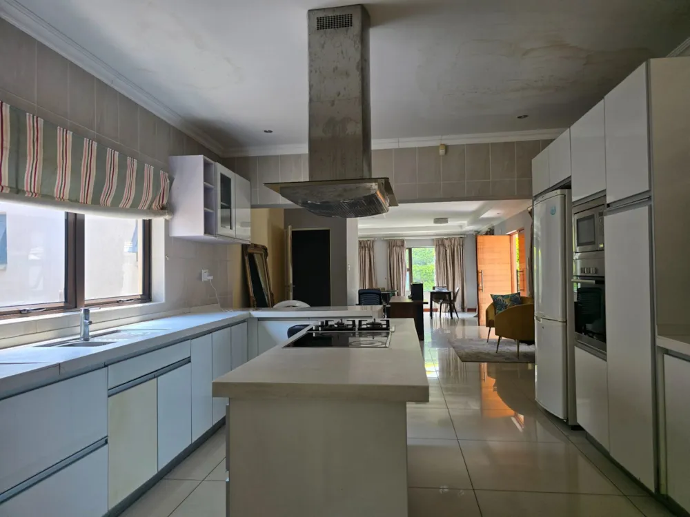 House for sale in Broadhurst, Botswana - 3BO1754558 House for sale in Broadhurst, Botswana - 3BO1754558