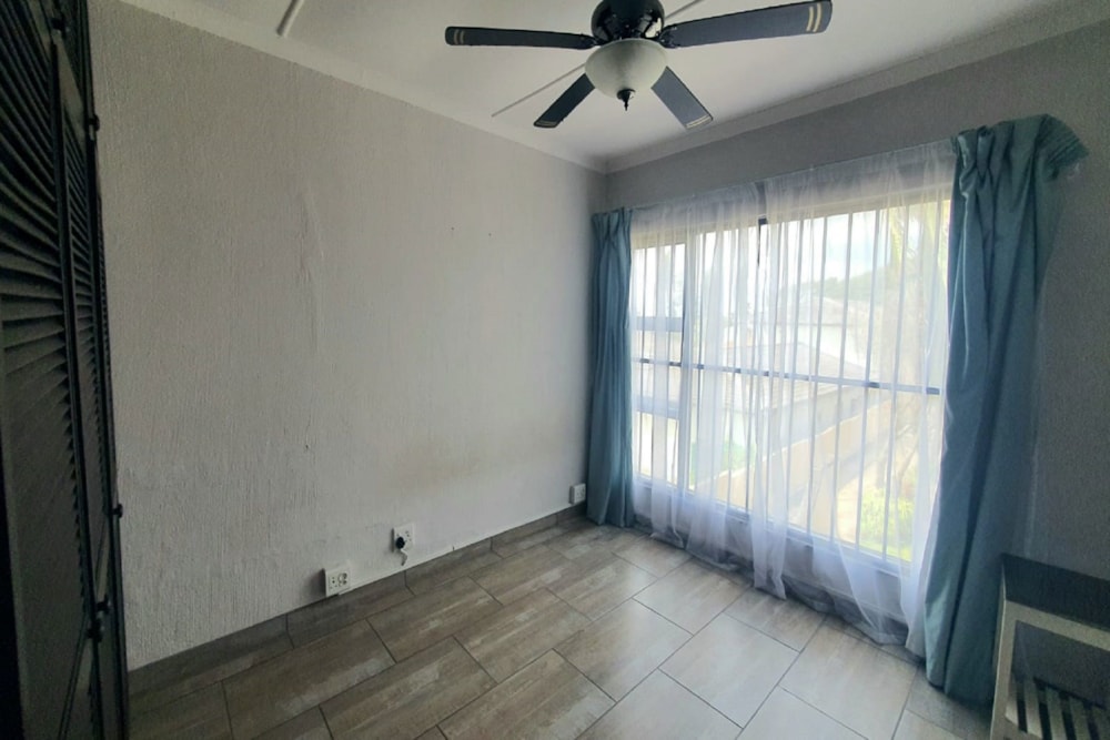 Double-storey apartment to rent in Port Edward - 1PD1753846 Double-storey apartment to rent in Port Edward - 1PD1753846