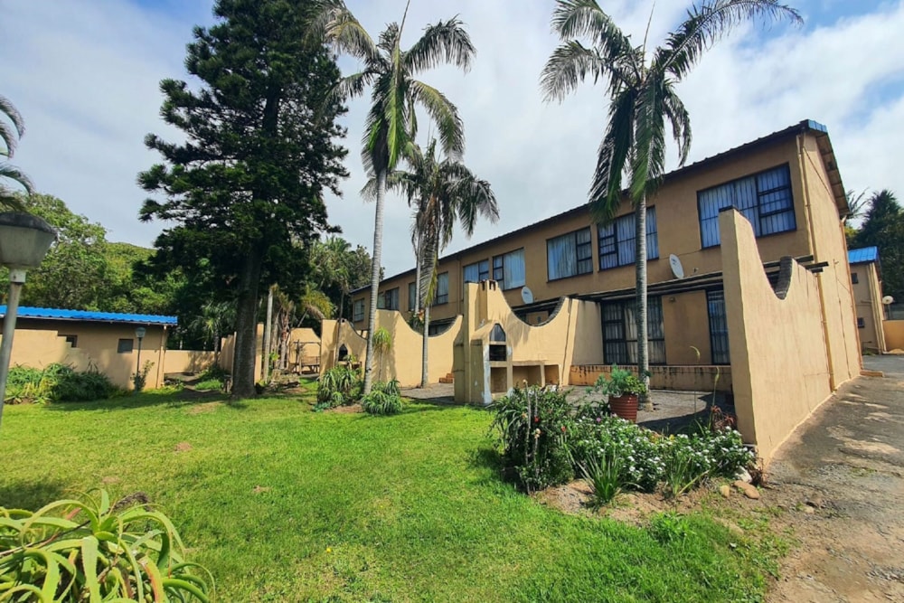 Double-storey apartment to rent in Port Edward - 1PD1753846 Double-storey apartment to rent in Port Edward - 1PD1753846