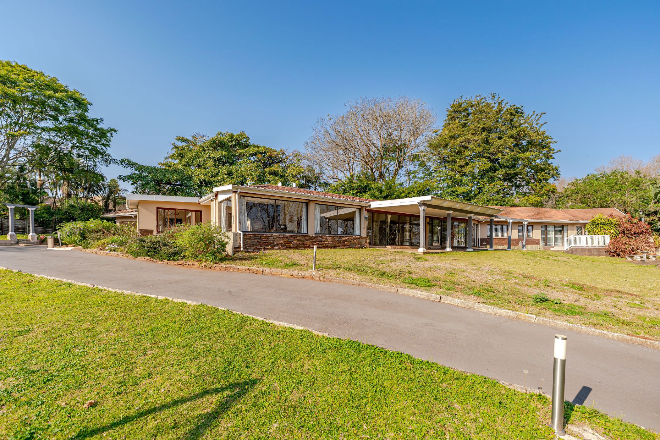 Single-storey house for sale in Winston Park - 1KF1750896