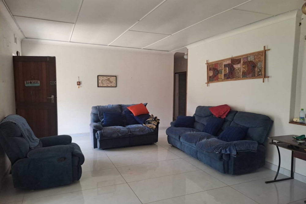 House to rent in Athlone Park - 1WB1751222 House to rent in Athlone Park - 1WB1751222