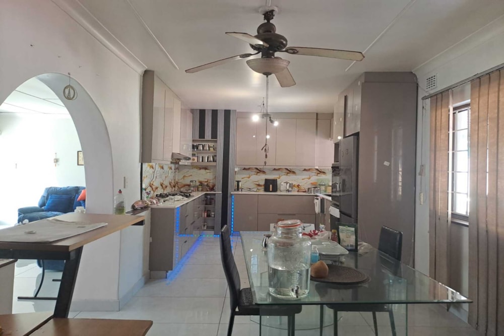 House to rent in Athlone Park - 1WB1751222 House to rent in Athlone Park - 1WB1751222