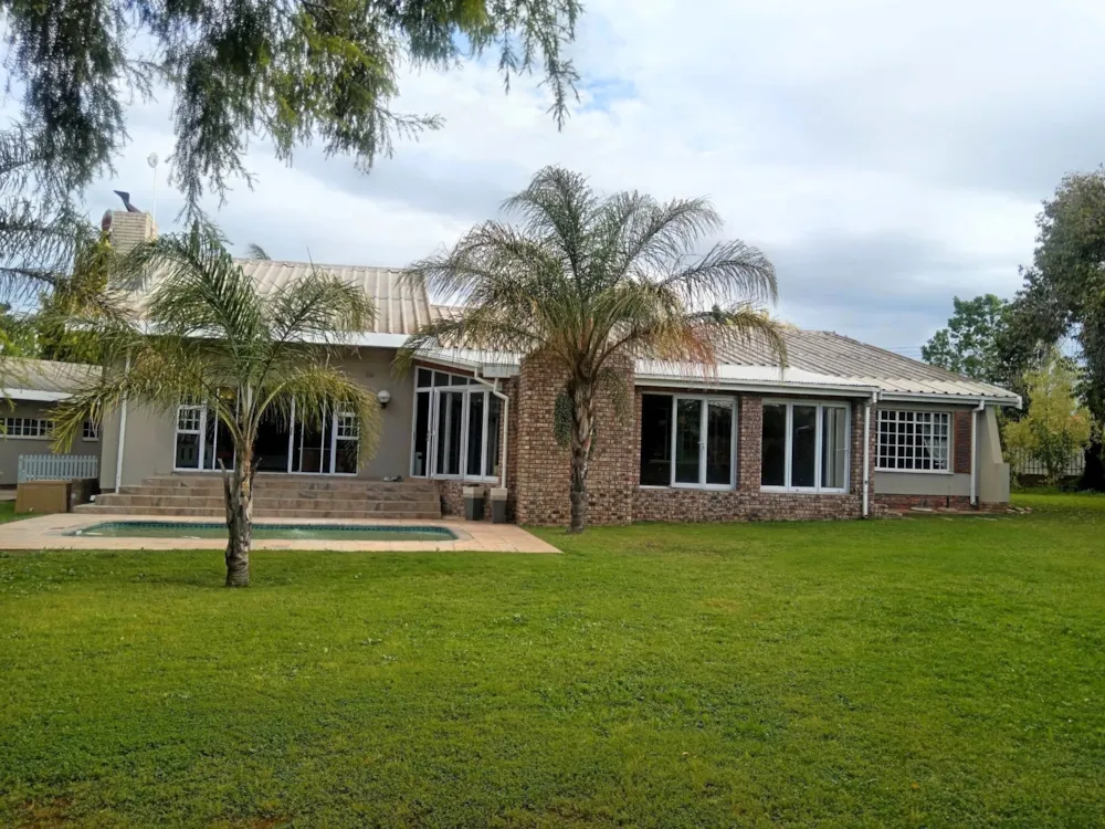House for sale in Wesbank, Oudtshoorn - 1OU1752812 House for sale in Wesbank, Oudtshoorn - 1OU1752812