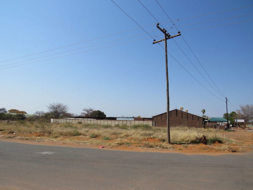 Commercial industrial property for sale in Ellisras (Lephalale) - 1ER1752559 Commercial industrial property for sale in Ellisras (Lephalale) - 1ER1752559