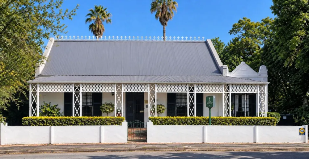 Guesthouse for sale in Oudtshoorn North - 1OU1752322 Guesthouse for sale in Oudtshoorn North - 1OU1752322