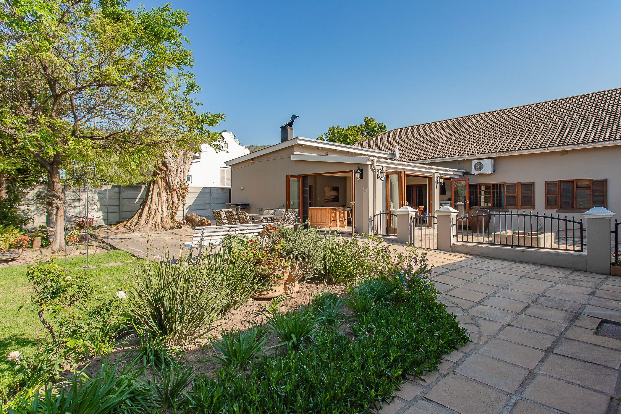 House for sale in Paarl Central - TK1728488
