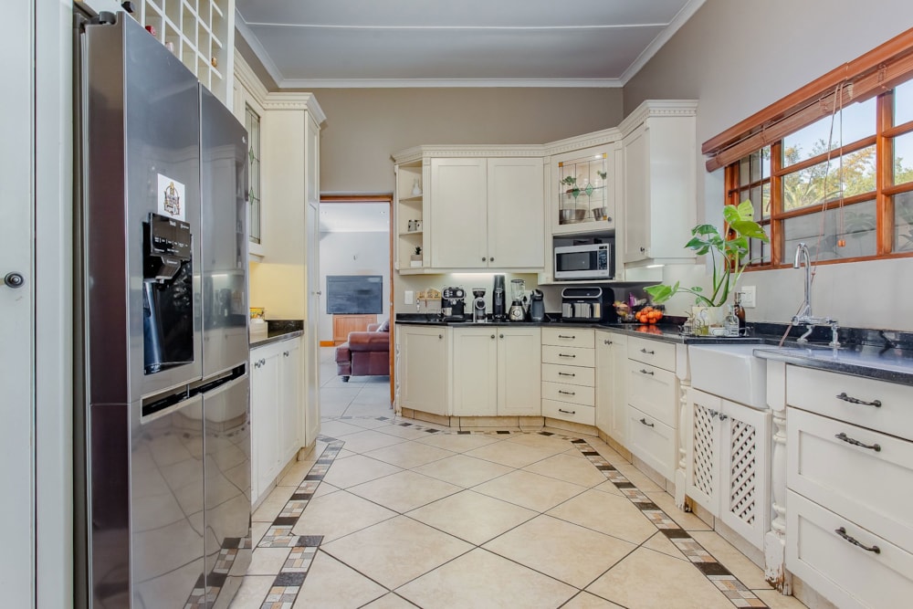 House for sale in Paarl Central - TK1728488 House for sale in Paarl Central - TK1728488