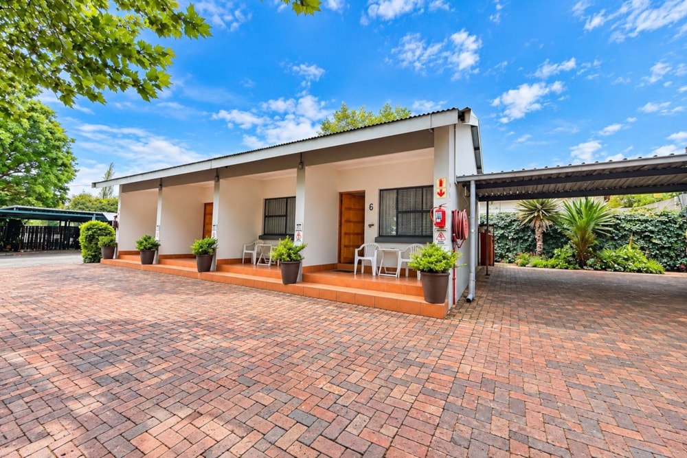 Guesthouse for sale in Ermelo - 1EM1753475 Guesthouse for sale in Ermelo - 1EM1753475