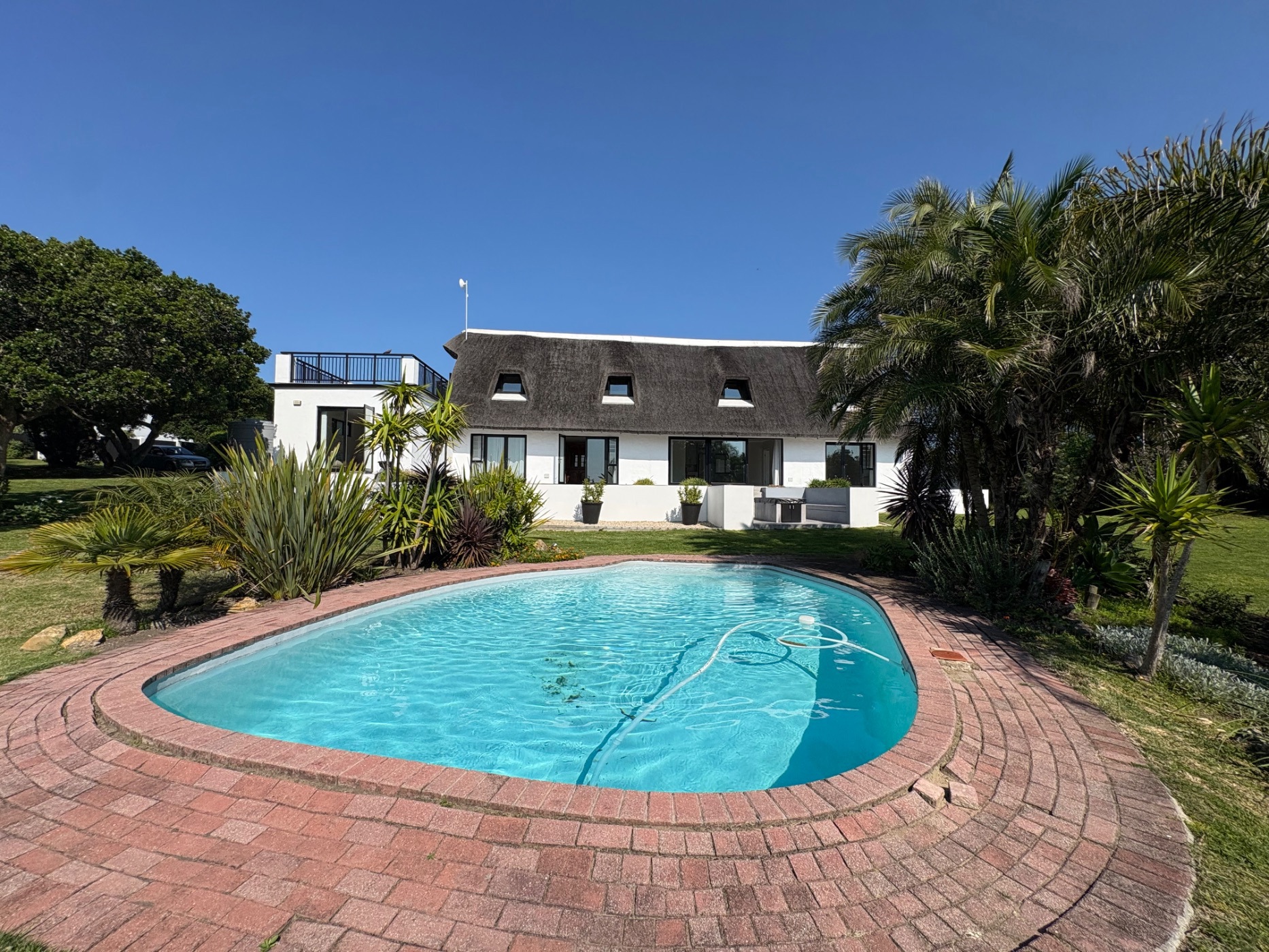 Double-storey house to rent in Village - 1SA1751912