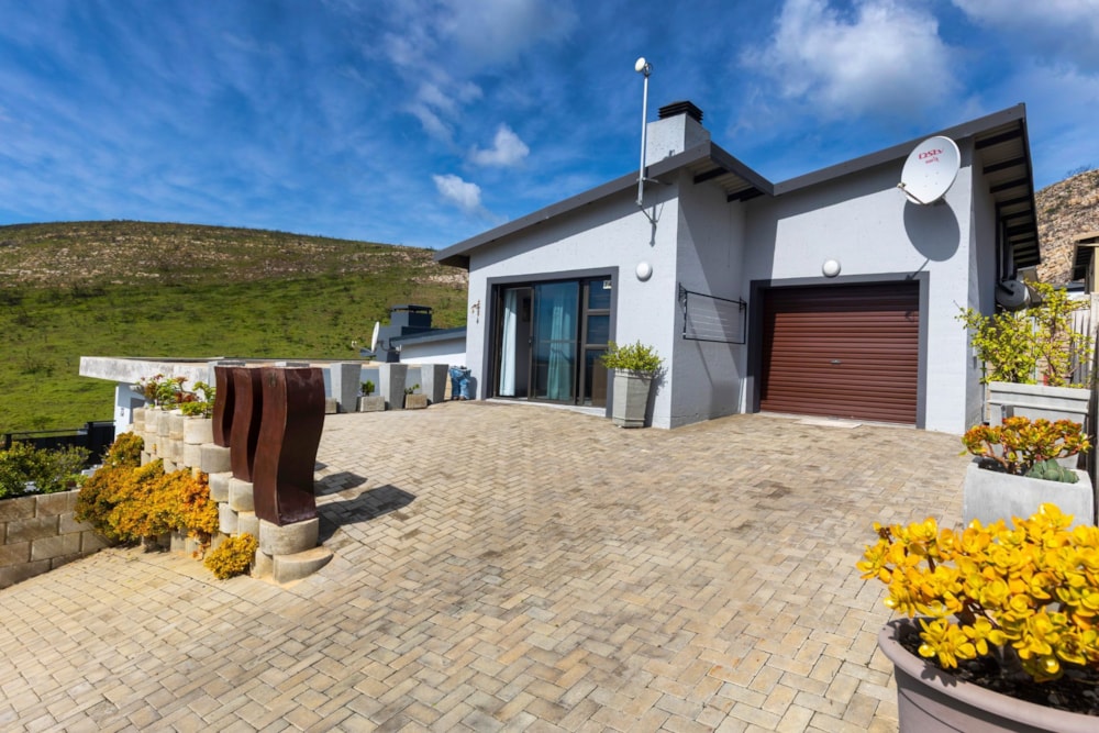 Townhouse for sale in Island View, Hartenbos - 1MB1752563 Townhouse for sale in Island View, Hartenbos - 1MB1752563