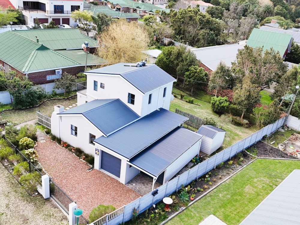 House for sale in Kleinmond - KN1752719 House for sale in Kleinmond - KN1752719