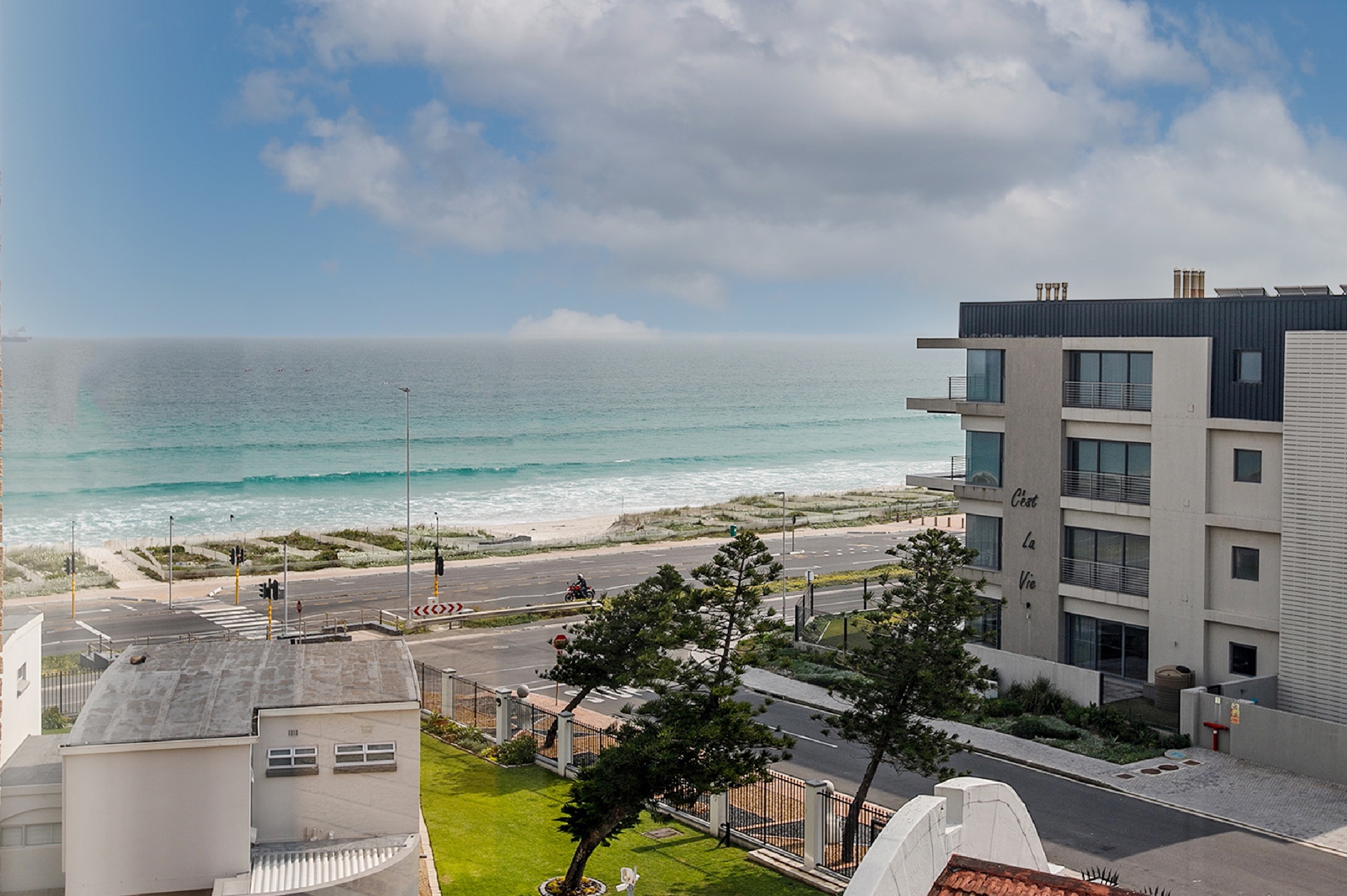 Apartment for sale in Bloubergstrand - 1TV1750991