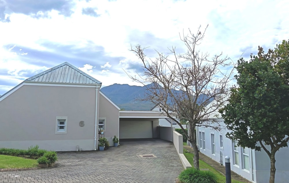 Townhouse for sale in Kingswood Golf Estate - GEO1752672 Townhouse for sale in Kingswood Golf Estate - GEO1752672