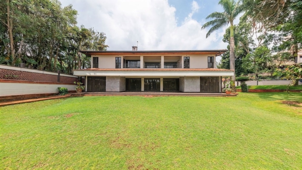 Double-storey house to rent in Runda , Kenya - 3KE1738881