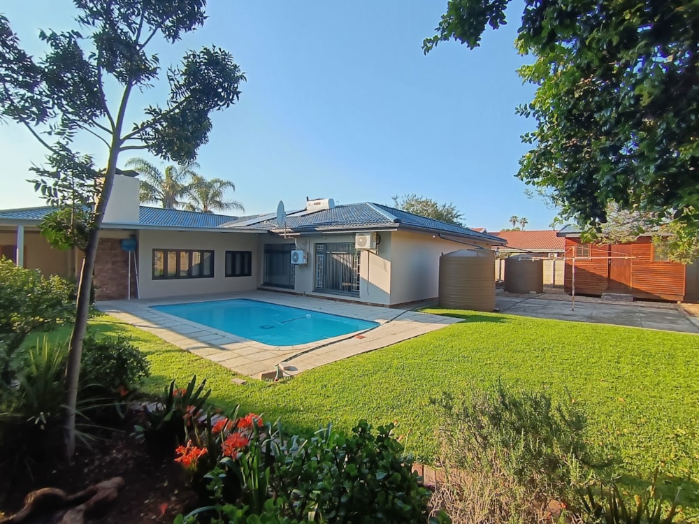 House for sale in West Bank, Oudtshoorn - 1OU1752971 House for sale in West Bank, Oudtshoorn - 1OU1752971