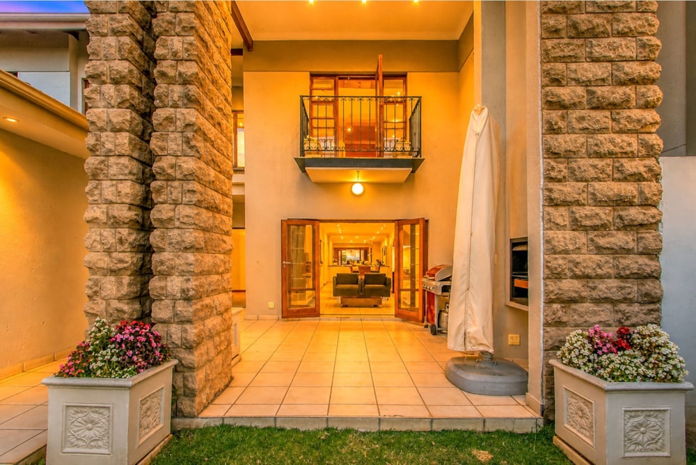 Cluster for sale in Waverley, Johannesburg - HP1728074 Cluster for sale in Waverley, Johannesburg - HP1728074