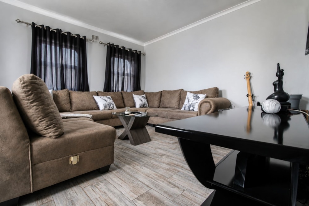 House to rent in Bothasig - 1PLA1751584
