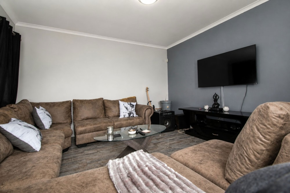 House to rent in Bothasig - 1PLA1751584
