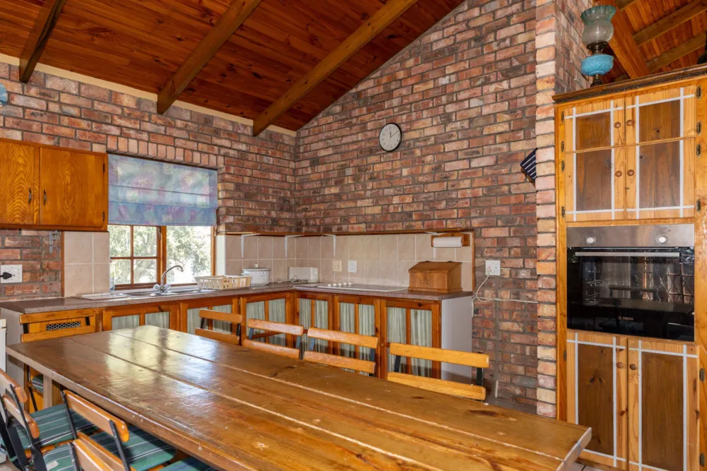 Double-storey house for sale in Cannon Rocks - 1KO1753078 Double-storey house for sale in Cannon Rocks - 1KO1753078