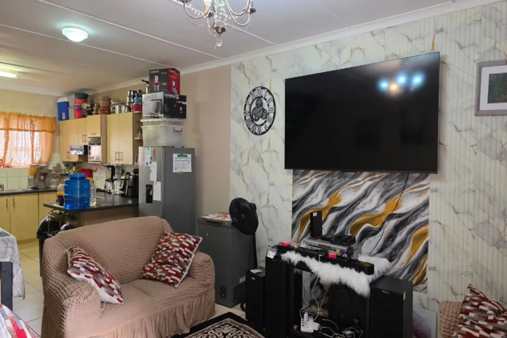 House for sale in Grahamstown (Makhanda) - 1GC1752278