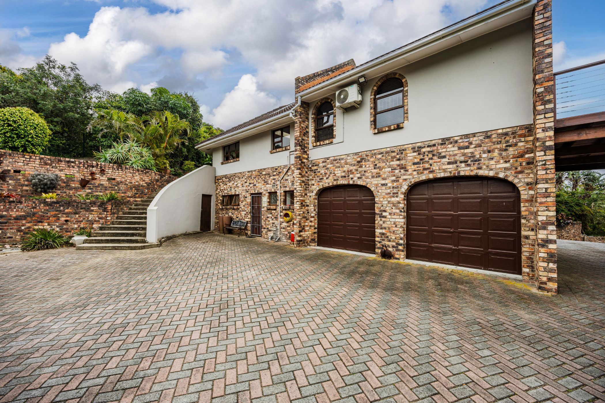 House for sale in Vincent Heights - 1EZ1751476