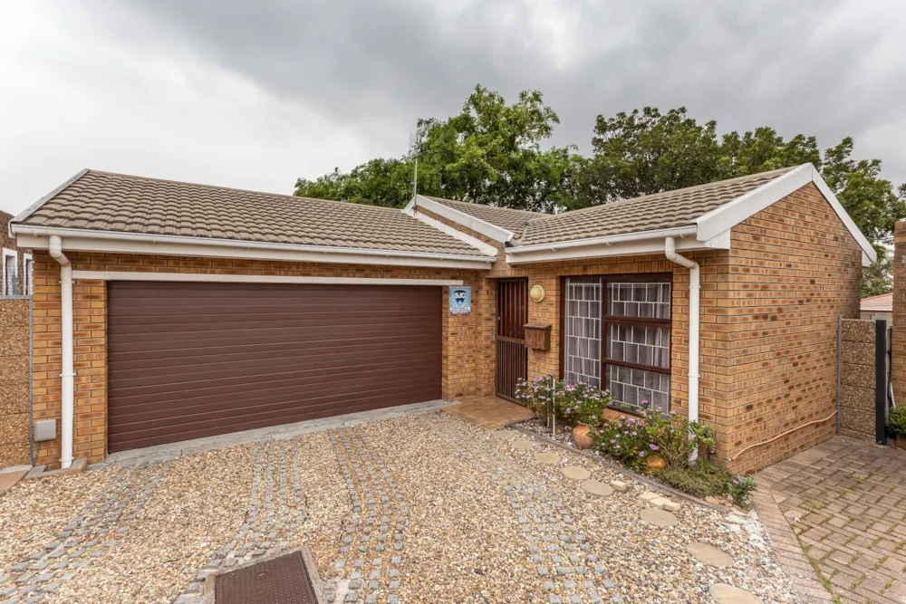 House for sale in Protea Heights - 1BC1753140 House for sale in Protea Heights - 1BC1753140
