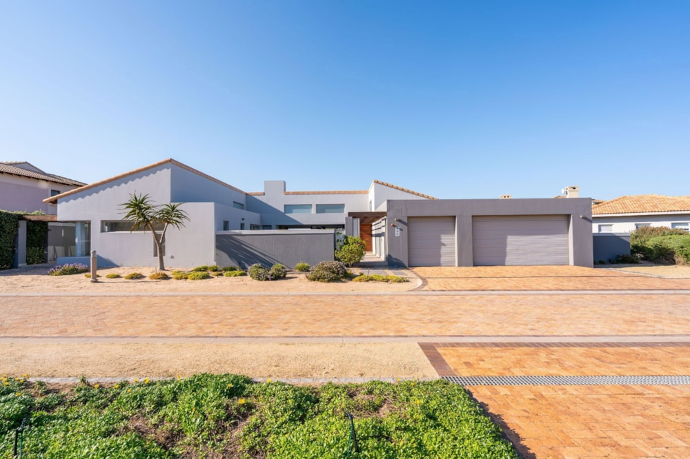 Golf estate house for sale in Langebaan Country Estate - LA1724345