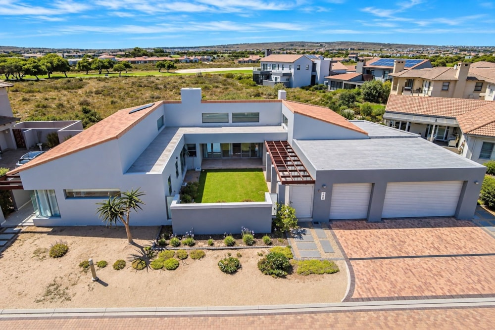 Golf estate house for sale in Langebaan Country Estate - LA1724345 Golf estate house for sale in Langebaan Country Estate - LA1724345