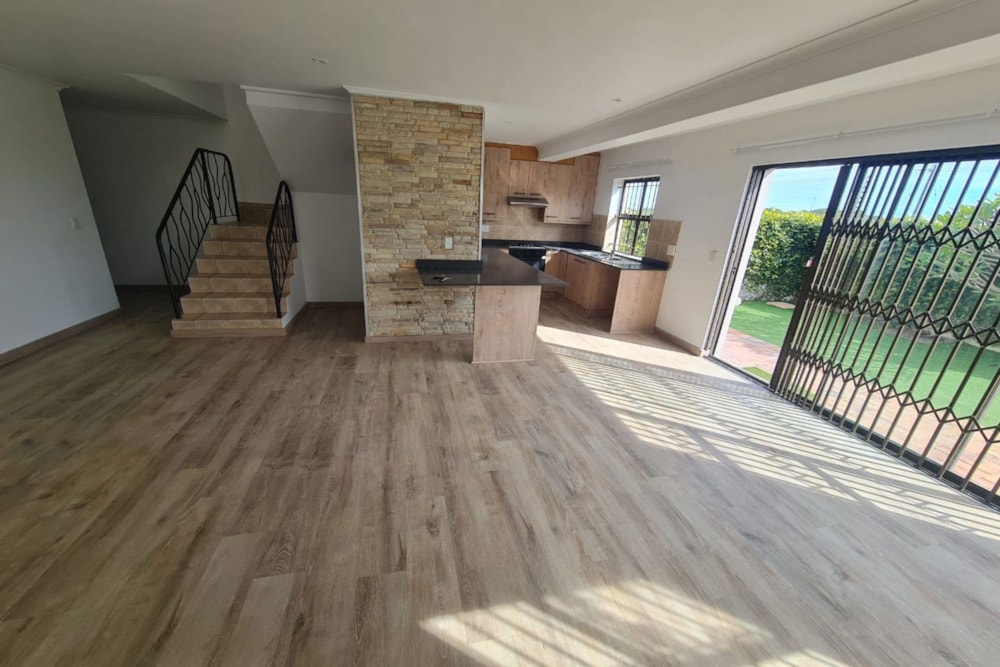 Townhouse to rent in Big Bay - 1TV1743205 Townhouse to rent in Big Bay - 1TV1743205